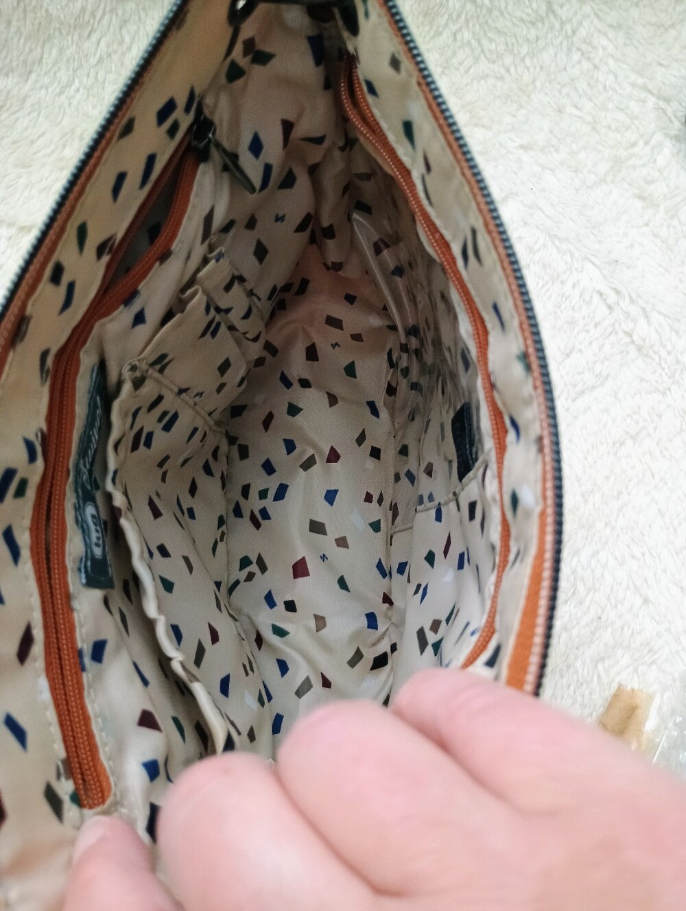 Lug Swivel Bag - Copper/Brown Quilted - Picture 5 of 13